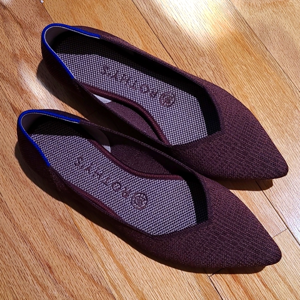 Rothys the point
